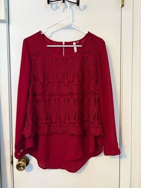 NY Collection Crimson Lace Overlay Chiffon Blouse